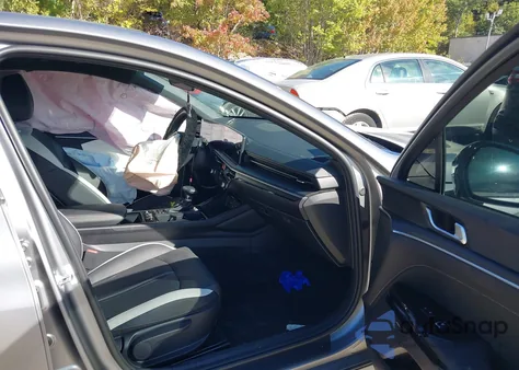 2025 Kia K5 Gt-Line из США, поврежденный, VIN KNAG64J79S5330951